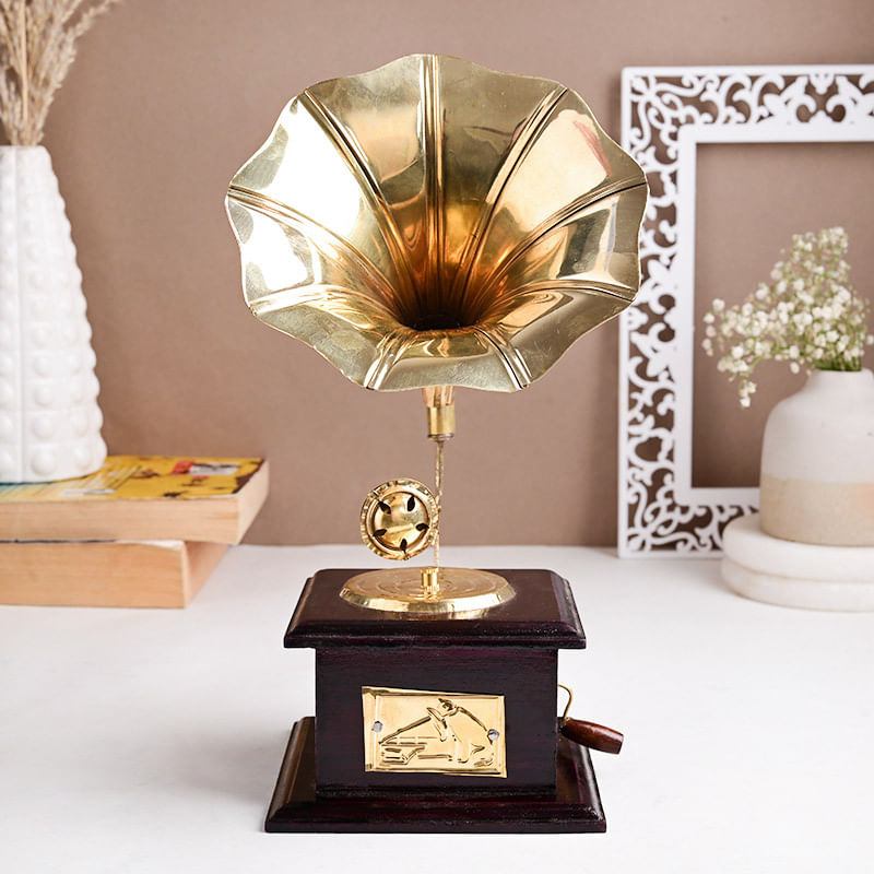 Decorative Antique Gramophone Online Gift