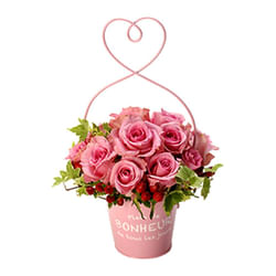 Delicate Pink Rose Arrangement