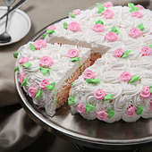 Rose swirls strawberry cake
