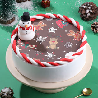 Delightful Snowman Xmas Cake