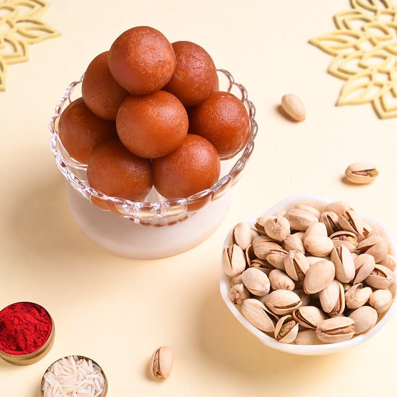 Designer Bhai Bhabhi Rakhis With Sweets N Nuts