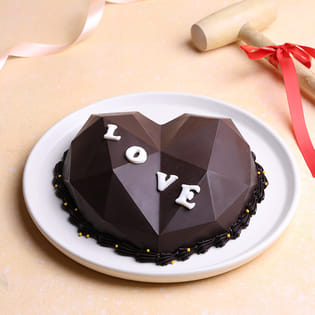 Heart shaped Pinata Cake