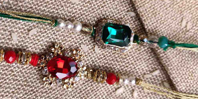 7 Best Diamond Rakhis for your Siblings