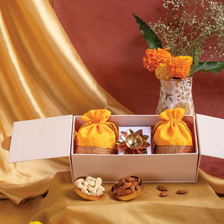 Diwali Indulgence N Blessings Hamper