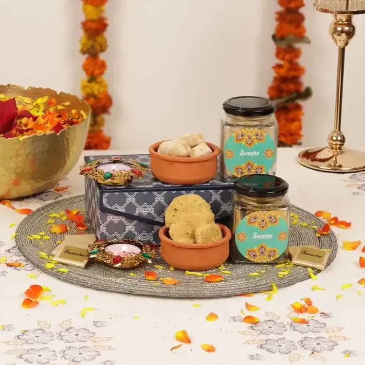 Chocolates N Snacks Festive Hamper