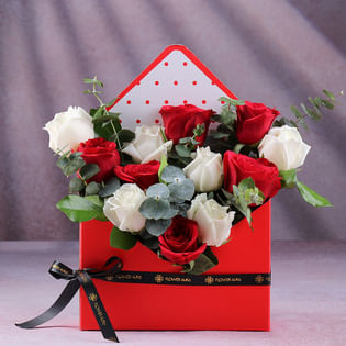 Draped Roses In Classic Grace