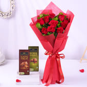 Stuning Red roses With Chocolates