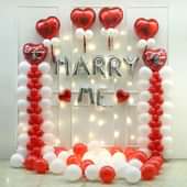 Dreamy Xoxo Kiss Balloon Decor