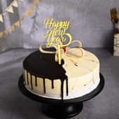 Dripping Choco Vanilla HNY Cake