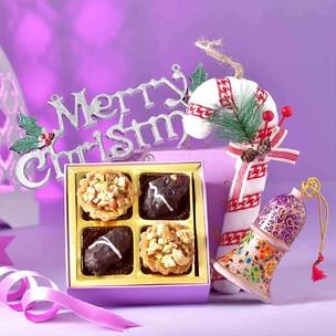 Dryfruits Dates N Decoratives - An Amazing Christmas Gift Hamper