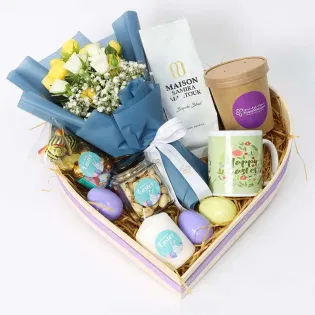 Easter Roses N Treats Hamper