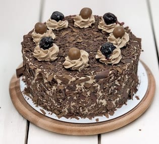 Eggless Classic Black Forest Delight
