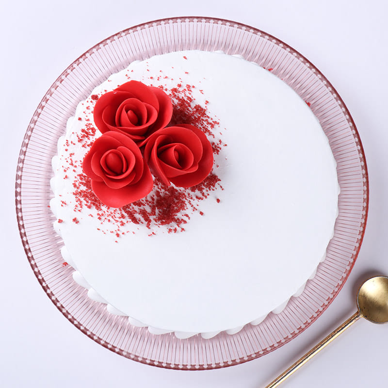 Eggless Fondant Rose Cake