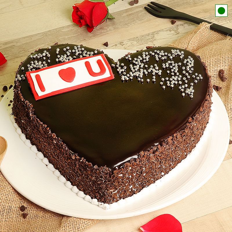 Heart Shaped Eggless Chocolate Cake