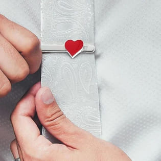 Elegant Heart Tie Clip