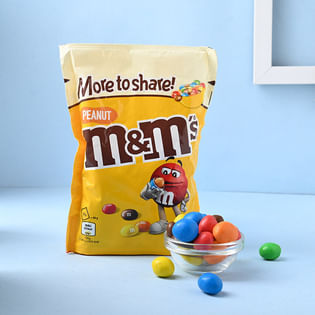 Buy Elegant Mauli Rakhi And Chocolates send to UK