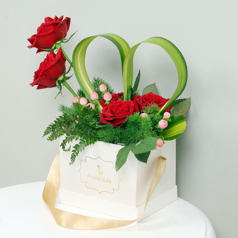 Elegant Rosey Flower Arrangement