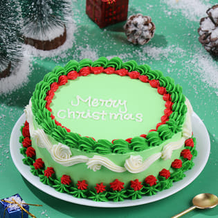 Evergreen Winter Christmas Cake