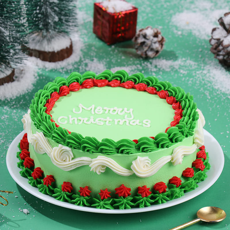 Evergreen Winter Christmas Cake