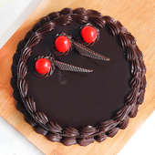 Top angle of half kg Choco Truffle eggless cake - Main gift of Everlasting Smiles combo