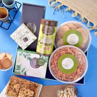 Exotic Bites Festive Hamper Corp