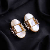 Exquisite D Shaped Pearl Earrings