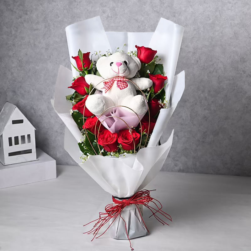 Extravagance Of Teddy N Roses