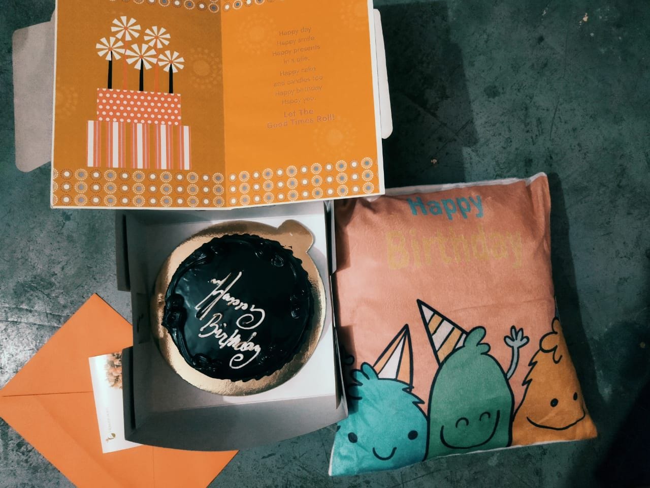https://imgcdn.floweraura.com/fa/review_image/1624614520.5861.jpeg