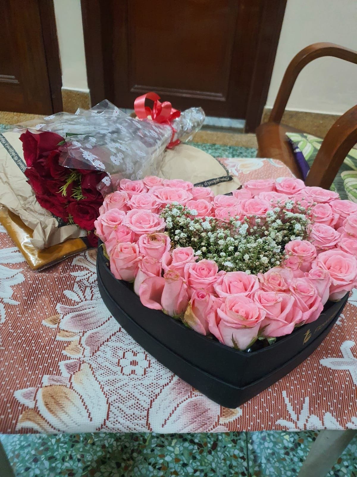 https://imgcdn.floweraura.com/fa/review_image/1628316872.8275.jpeg