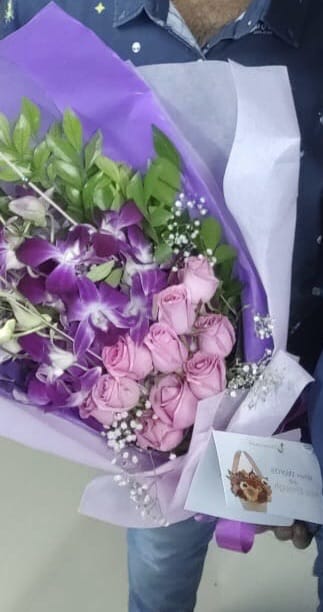 https://imgcdn.floweraura.com/fa/review_image/1633548883.9814.jpeg
