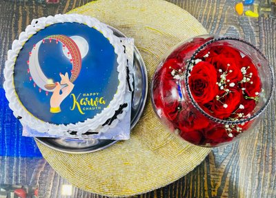 Delicious Karwa Chauth Cake