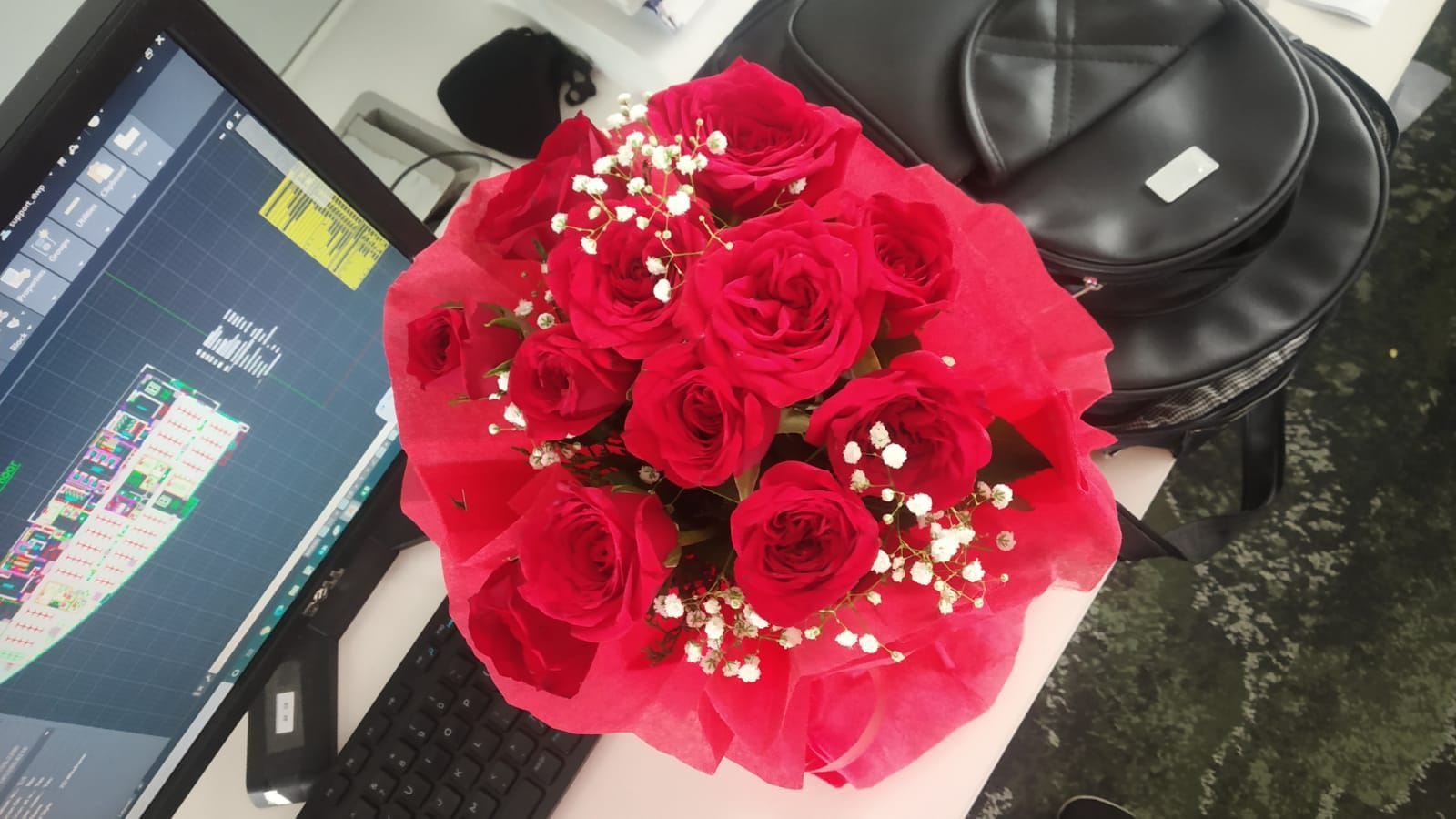 https://imgcdn.floweraura.com/fa/review_image/1635841106.073.jpeg