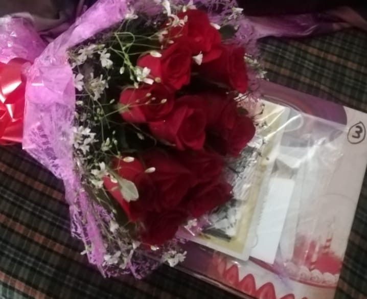 https://imgcdn.floweraura.com/fa/review_image/1641035356.5792.jpeg