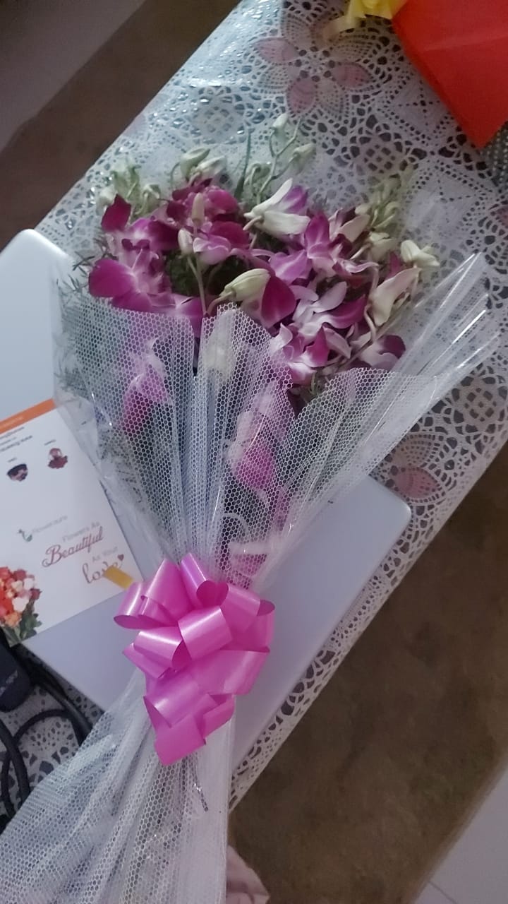 https://imgcdn.floweraura.com/fa/review_image/1641096806.067.jpeg