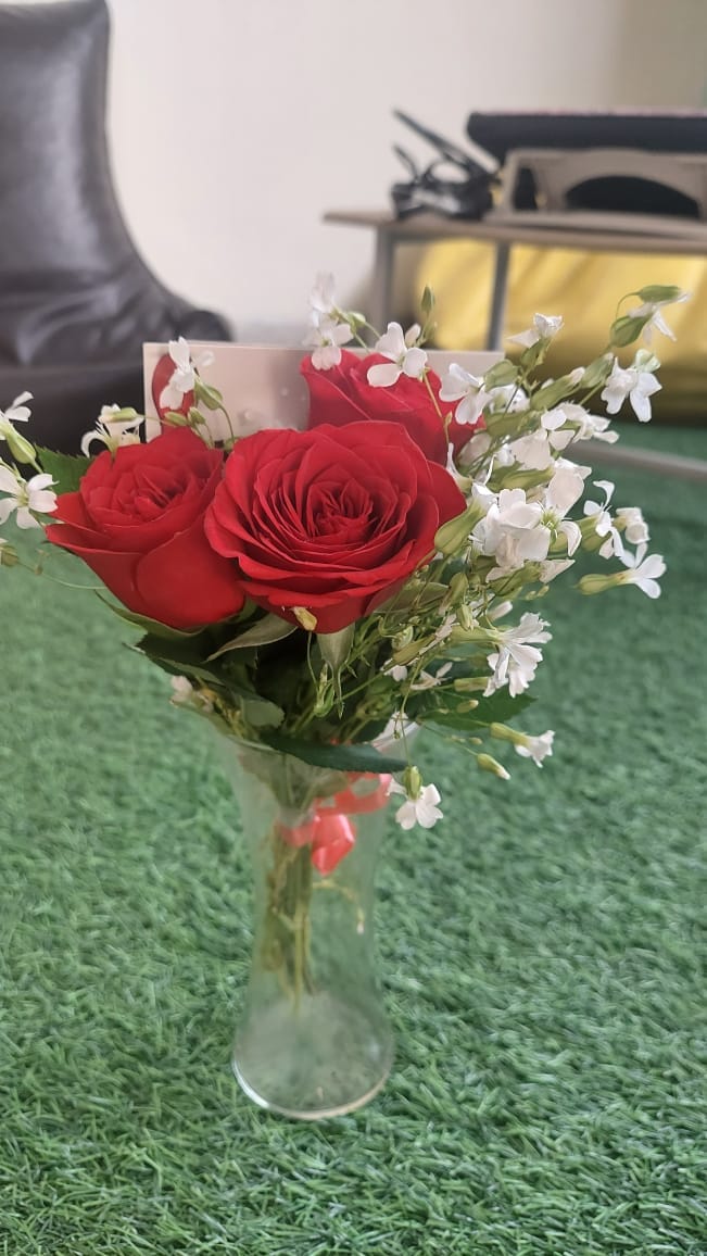 https://imgcdn.floweraura.com/fa/review_image/1644302406.2654.jpeg