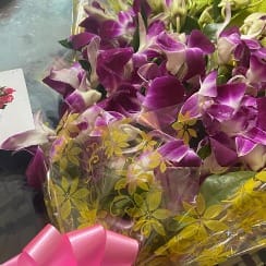 https://imgcdn.floweraura.com/fa/review_image/1644412813.6848.jpeg