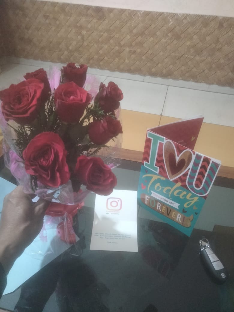 10 Red Roses Bouquet