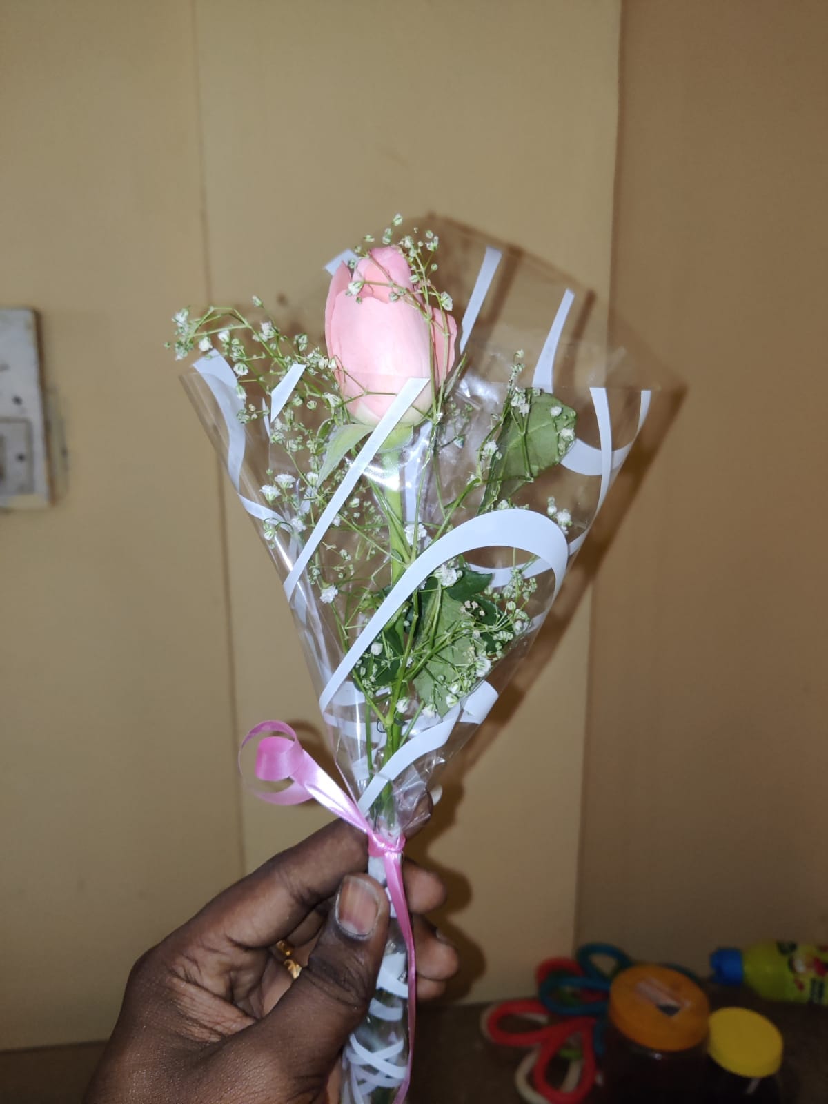https://imgcdn.floweraura.com/fa/review_image/1644823505.8257.jpeg