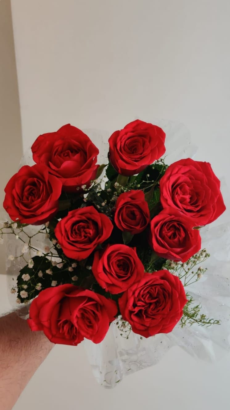 https://imgcdn.floweraura.com/fa/review_image/1645681218.8092.jpeg