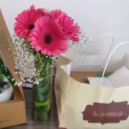 https://imgcdn.floweraura.com/fa/review_image/1648233997.5547.jpeg