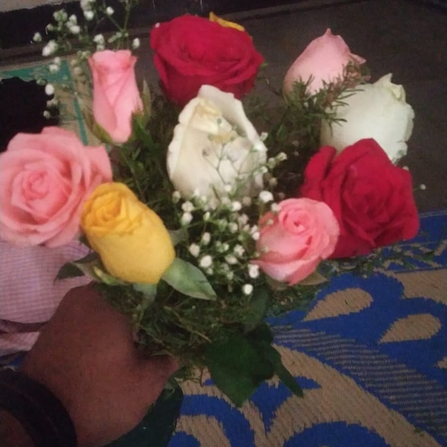 https://imgcdn.floweraura.com/fa/review_image/1649582389.2383.jpeg