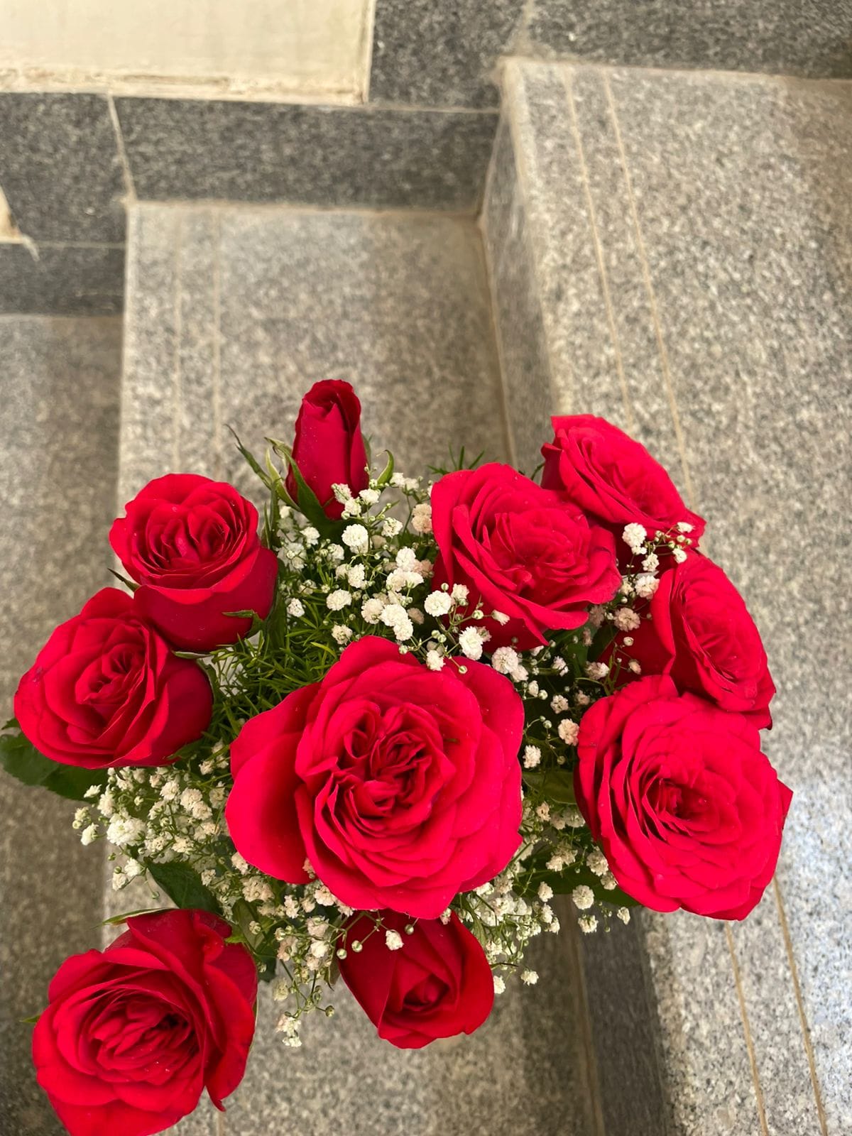 https://imgcdn.floweraura.com/fa/review_image/1649677280.7186.jpeg