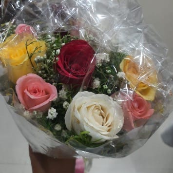 https://imgcdn.floweraura.com/fa/review_image/1651671158.7671.jpeg