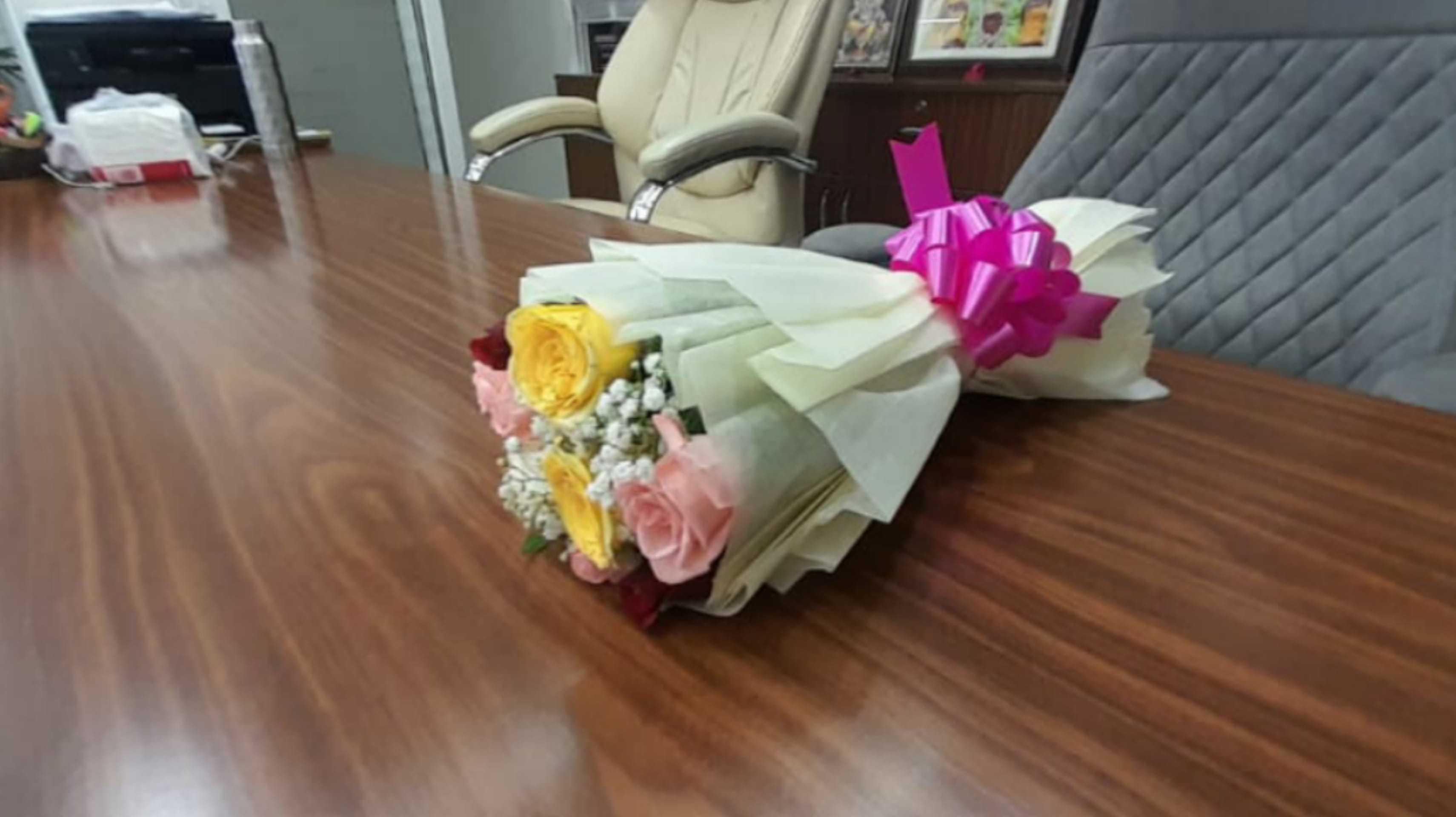 https://imgcdn.floweraura.com/fa/review_image/1658289005.4728.jpeg