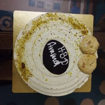 Luscious Rasmalai Pista Cream Cake