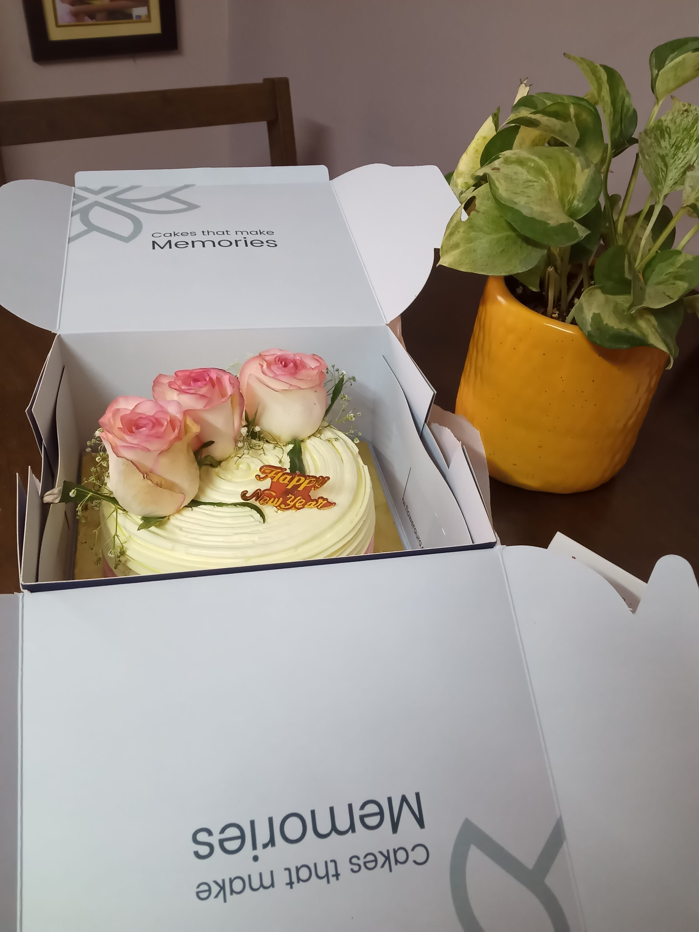 https://imgcdn.floweraura.com/fa/review_image/1704094115_715687.jpeg