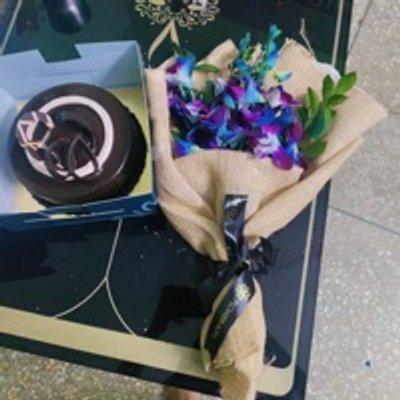 Blue Orchids Bouquet N Choco Cake