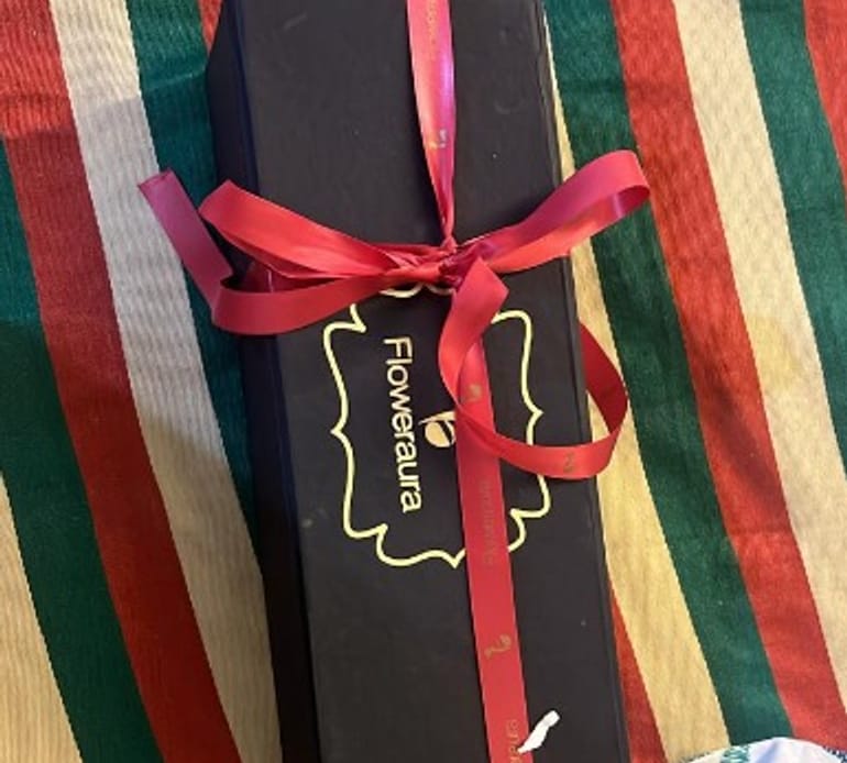 https://imgcdn.floweraura.com/fa/review_image/1706151751_325065.jpeg