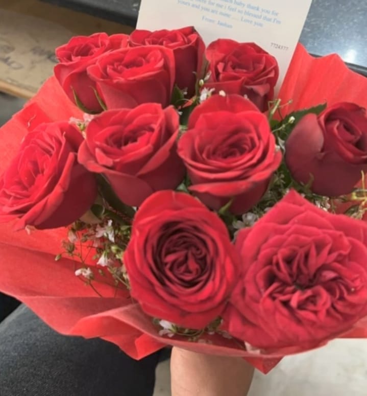 https://imgcdn.floweraura.com/fa/review_image/1707306617_899584.jpeg