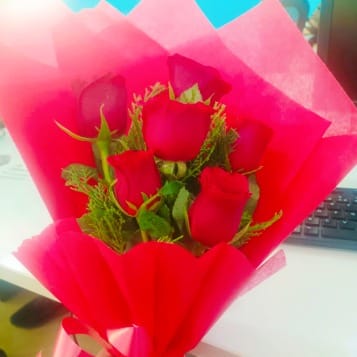 https://imgcdn.floweraura.com/fa/review_image/1707374841_612066.jpeg